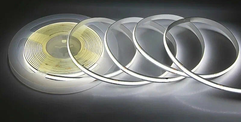   COB  12v 8  320 LED 1 550Lm IP65 