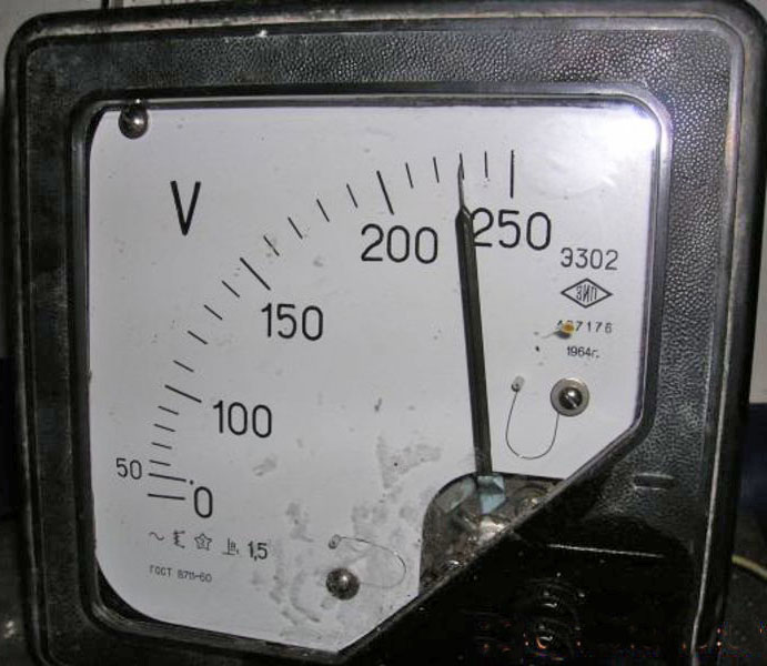 Вольтметр переменного тока 250v AC, Э302 б/у