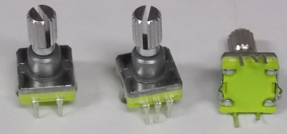 энкодер 5 pin с кнопкой (18) (R25) шток 15мм, вал 6мм, металл, цилиндр 12x12x18,5мм, 