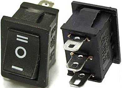 KR10 Выключатель KCD1-103-C6-B/3P on-off-on = MRS-103A On-Off-On пос.19x13мм 